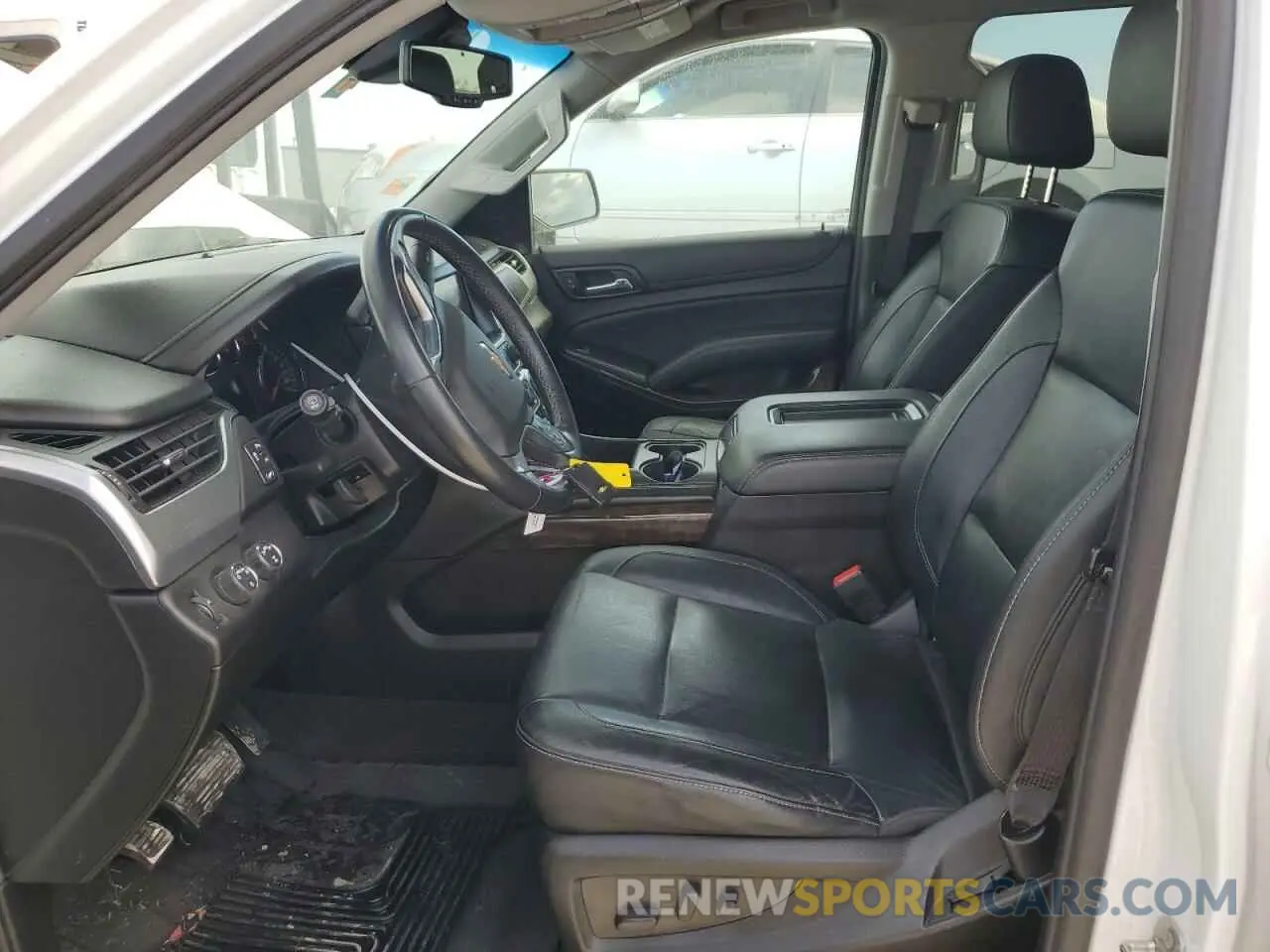 7 fotografías del automóvil dañado 1GNSKBKC7KR392177 CHEVROLET TAHOE 2019