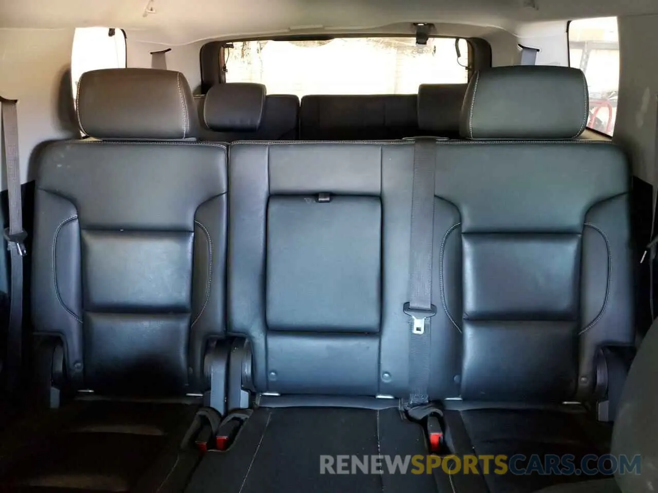 10 fotografías del automóvil dañado 1GNSKBKC7KR404750 CHEVROLET TAHOE 2019