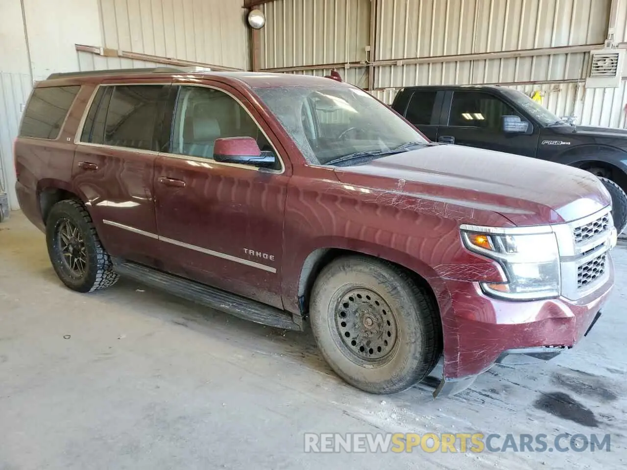 4 fotografías del automóvil dañado 1GNSKBKC7KR404750 CHEVROLET TAHOE 2019