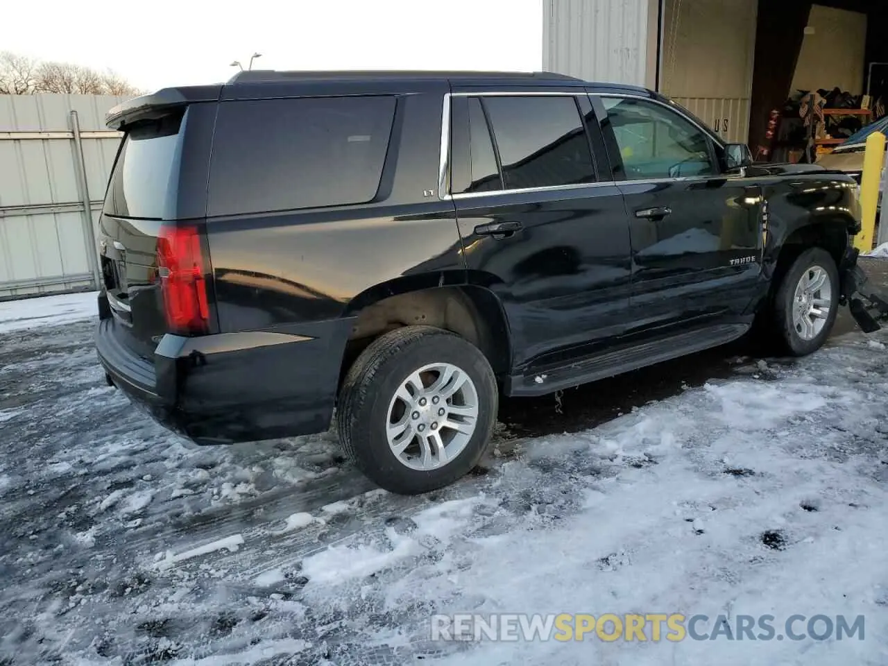 3 fotografías del automóvil dañado 1GNSKBKC8KR401906 CHEVROLET TAHOE 2019