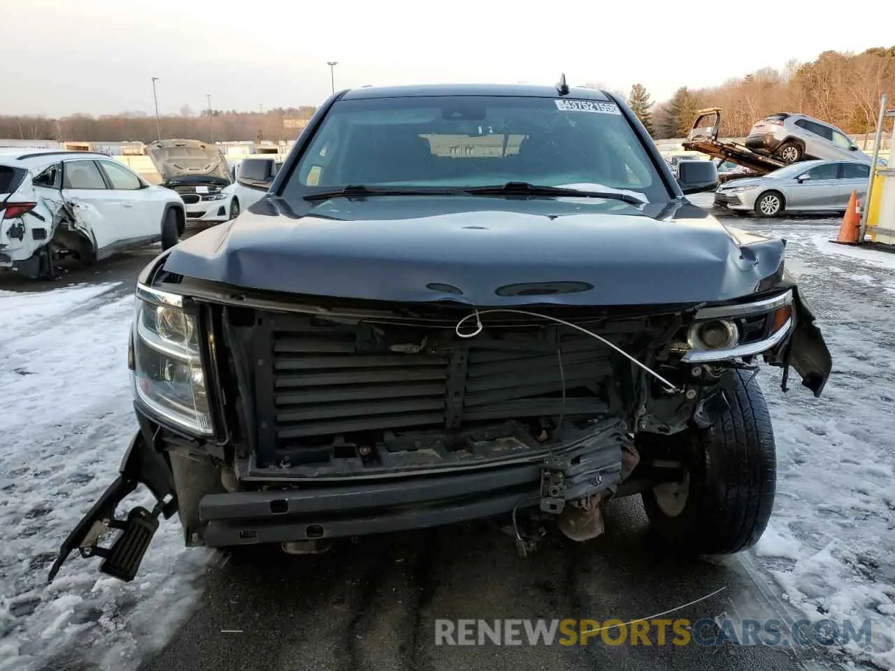 5 fotografías del automóvil dañado 1GNSKBKC8KR401906 CHEVROLET TAHOE 2019