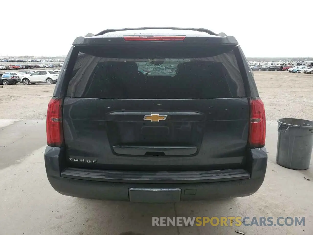 6 fotografías del automóvil dañado 1GNSKBKCXKR212450 CHEVROLET TAHOE 2019