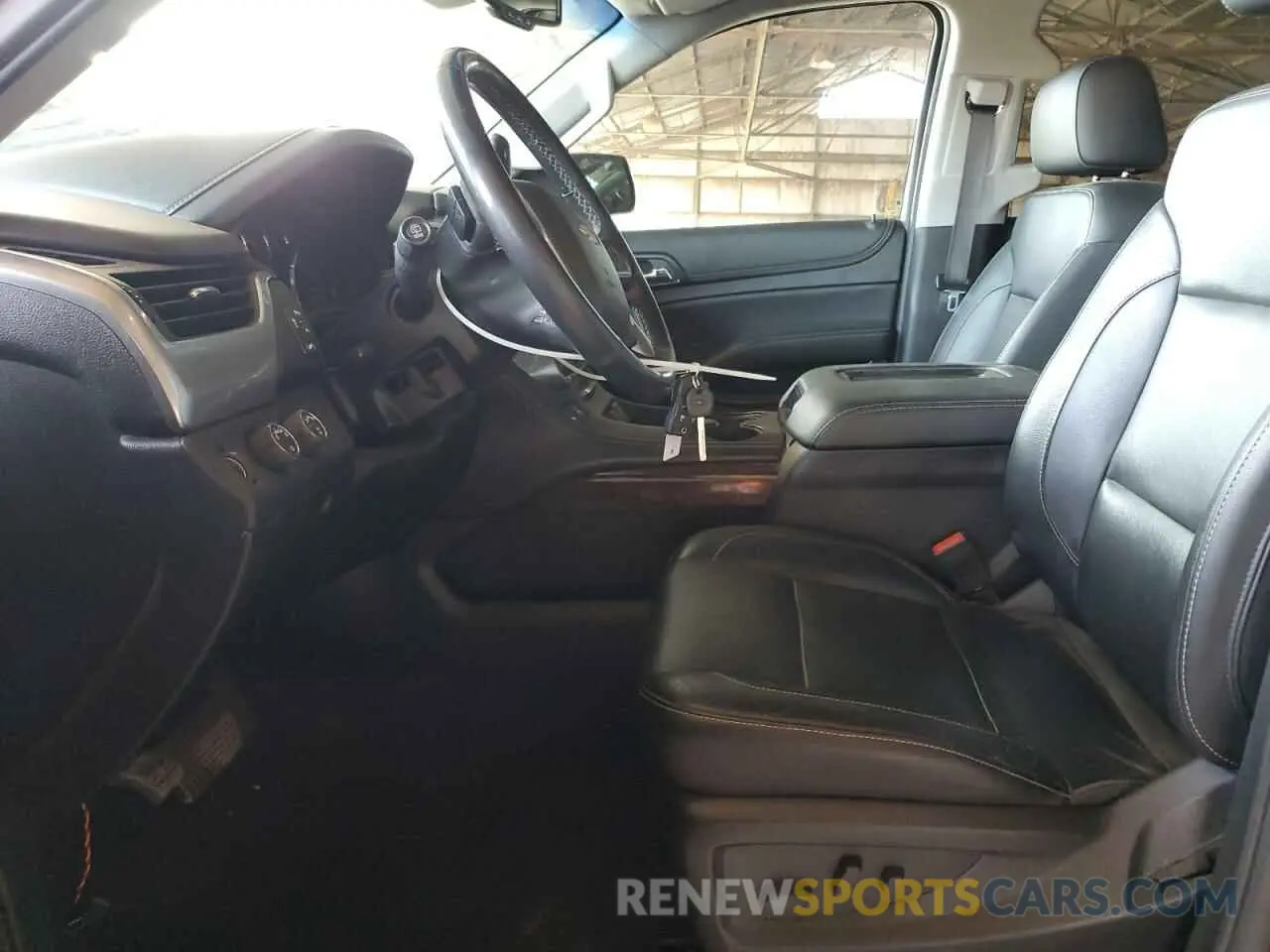 7 fotografías del automóvil dañado 1GNSKBKCXKR336038 CHEVROLET TAHOE 2019