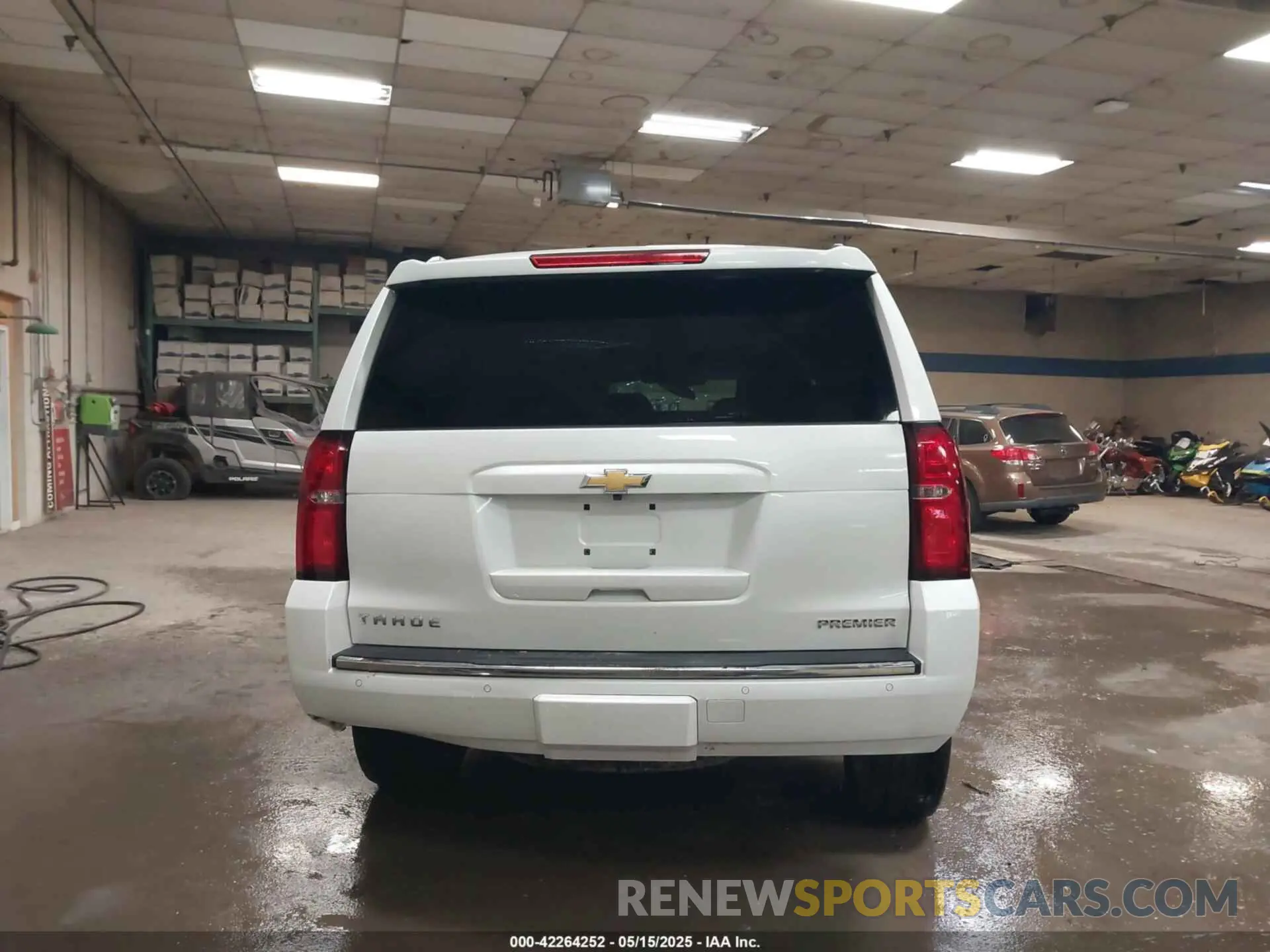 16 fotografías del automóvil dañado 1GNSKCKC3KR183072 CHEVROLET TAHOE 2019
