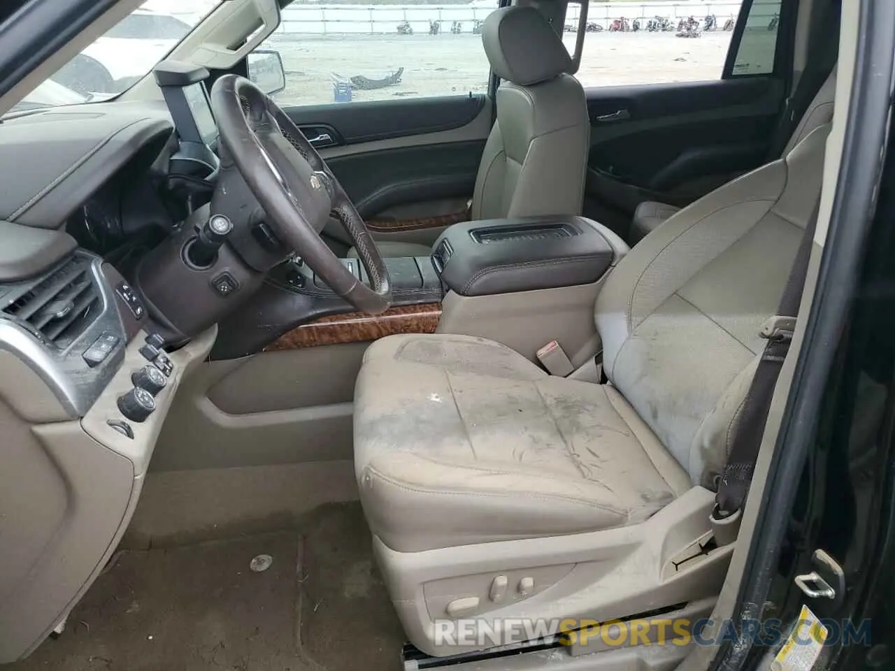 7 fotografías del automóvil dañado 1GNSKCKC7KR143058 CHEVROLET TAHOE 2019