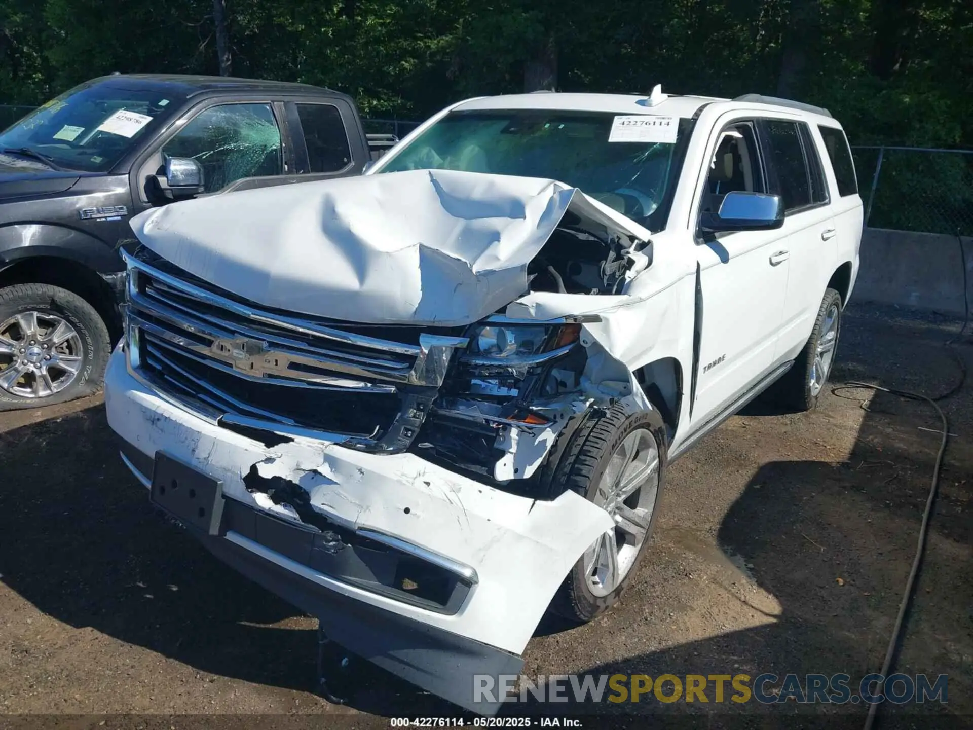 6 fotografías del automóvil dañado 1GNSKCKC8KR162282 CHEVROLET TAHOE 2019