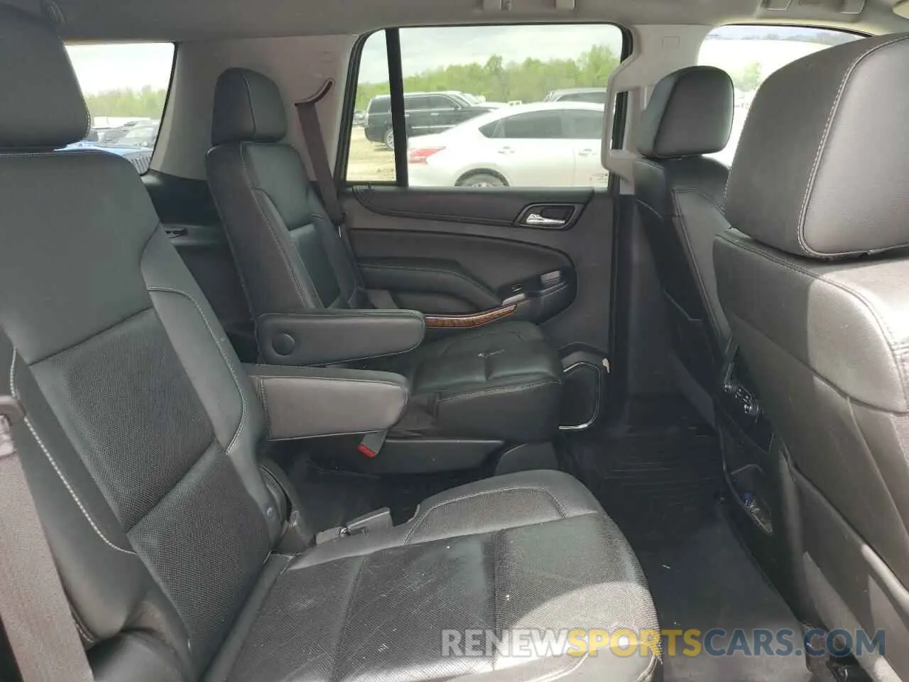 11 fotografías del automóvil dañado 1GNSKCKJ3KR220037 CHEVROLET TAHOE 2019