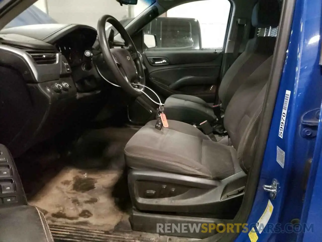 7 fotografías del automóvil dañado 1GNSKDEC5KR400560 CHEVROLET TAHOE 2019