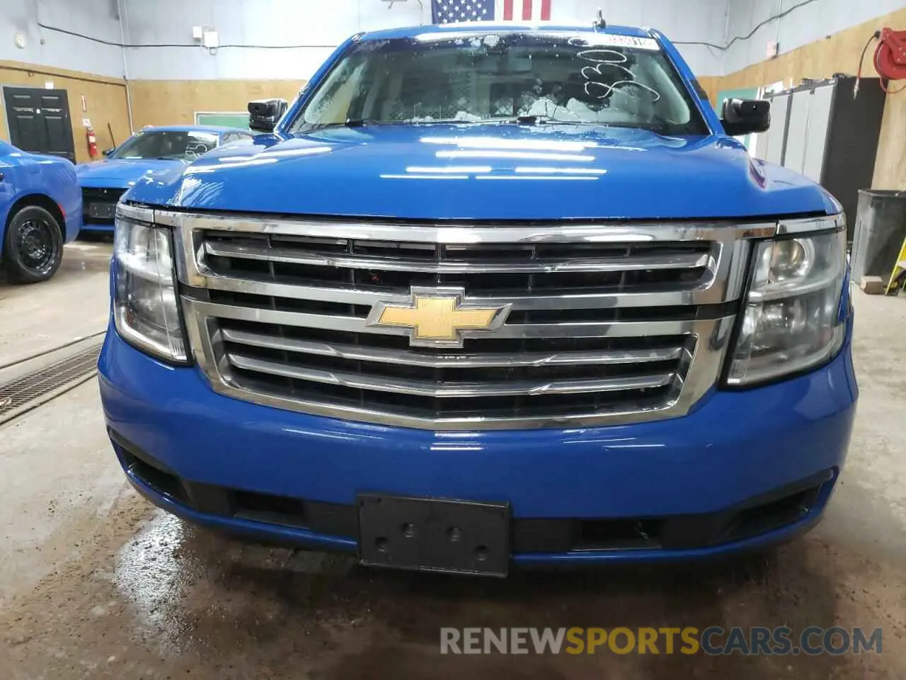 5 fotografías del automóvil dañado 1GNSKDEC7KR402729 CHEVROLET TAHOE 2019