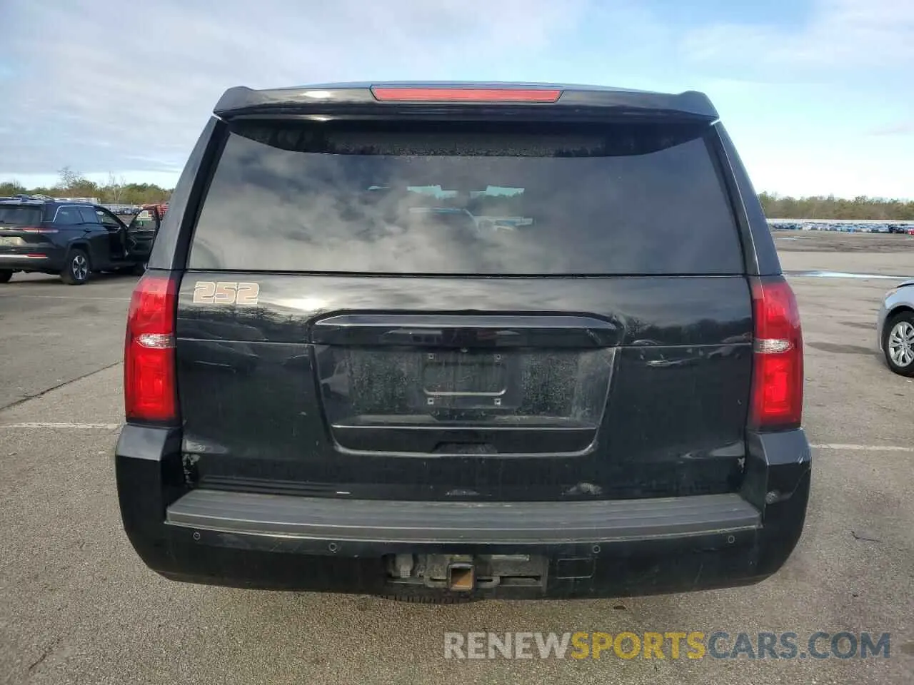 6 fotografías del automóvil dañado 1GNLCDEC2LR276931 CHEVROLET TAHOE 2020
