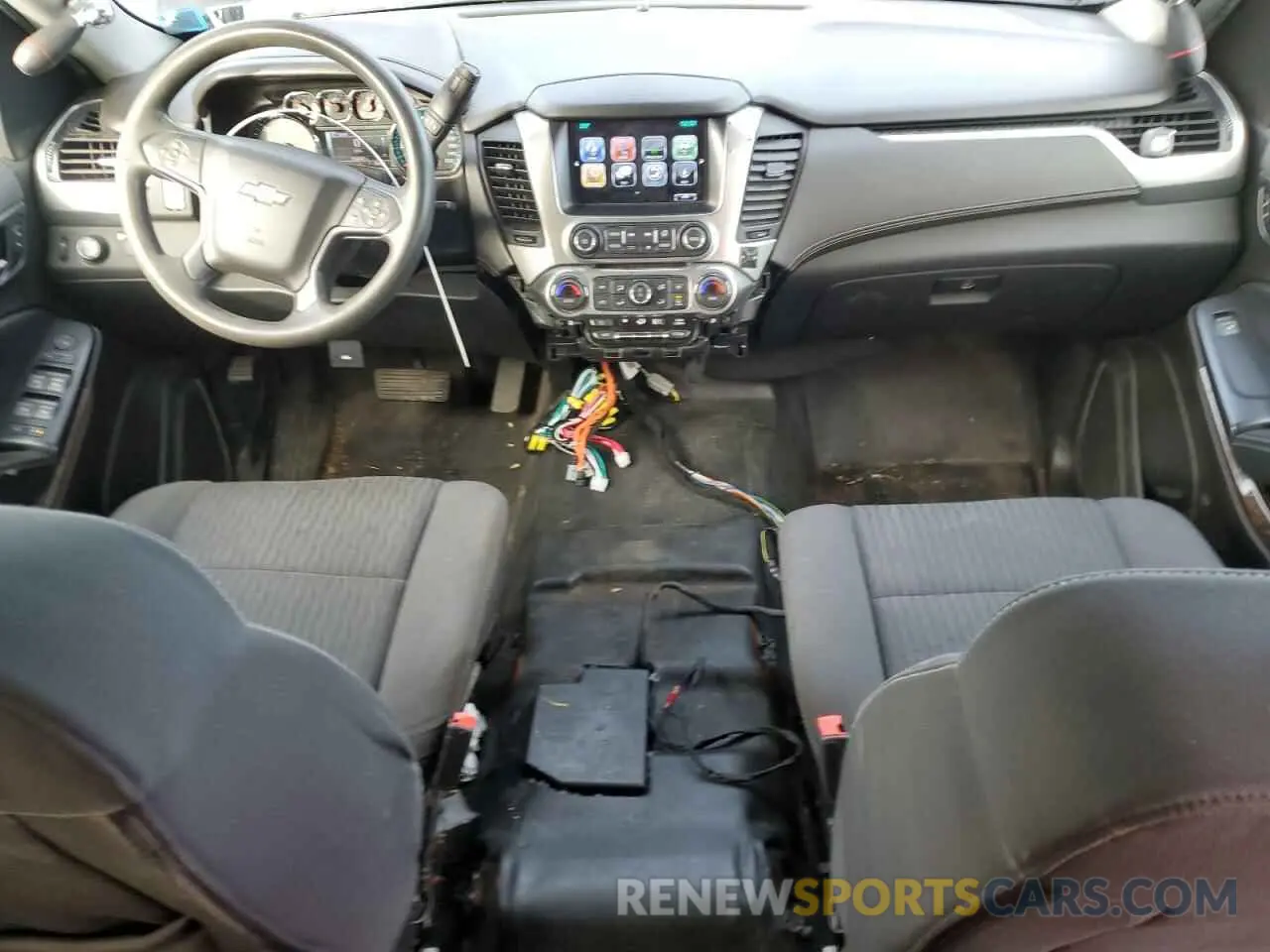 8 fotografías del automóvil dañado 1GNLCDEC2LR276931 CHEVROLET TAHOE 2020