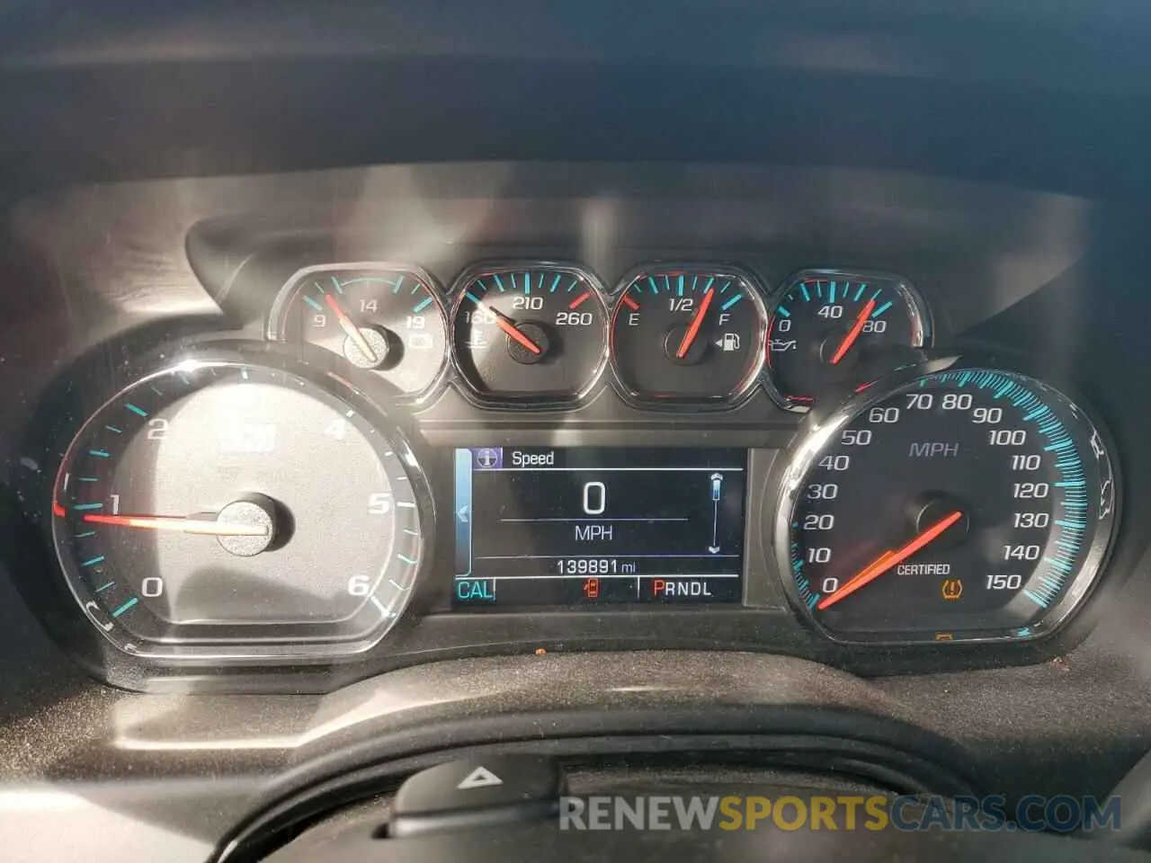 9 fotografías del automóvil dañado 1GNLCDEC2LR276931 CHEVROLET TAHOE 2020