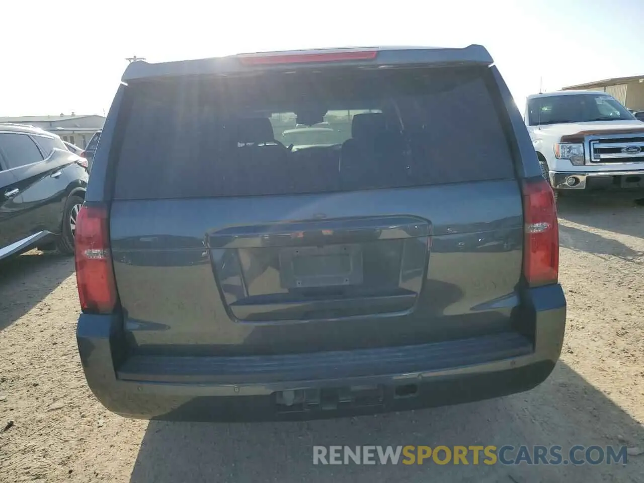 6 fotografías del automóvil dañado 1GNLCDEC5LR248072 CHEVROLET TAHOE 2020
