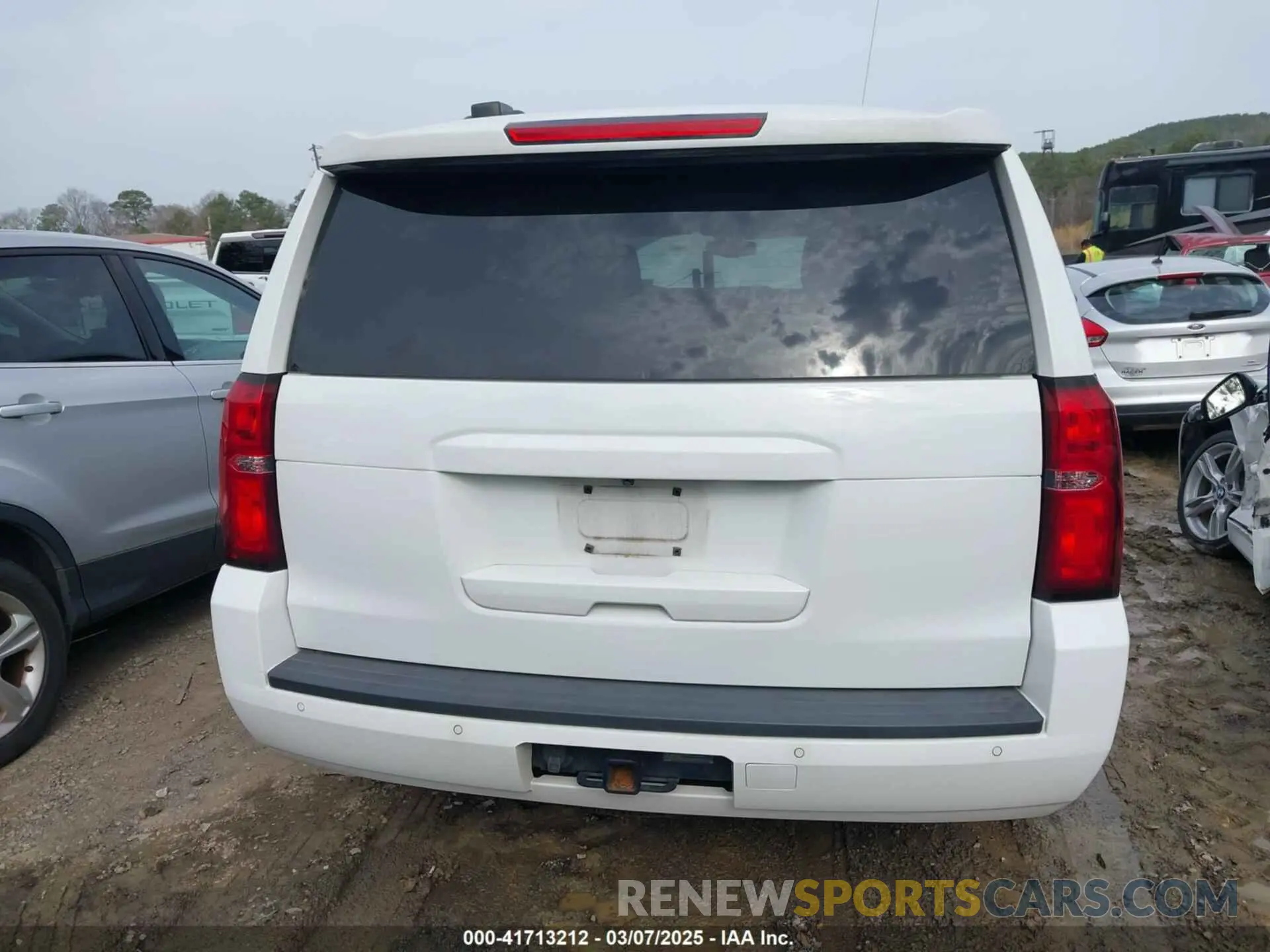 16 fotografías del automóvil dañado 1GNLCDEC8LR114821 CHEVROLET TAHOE 2020