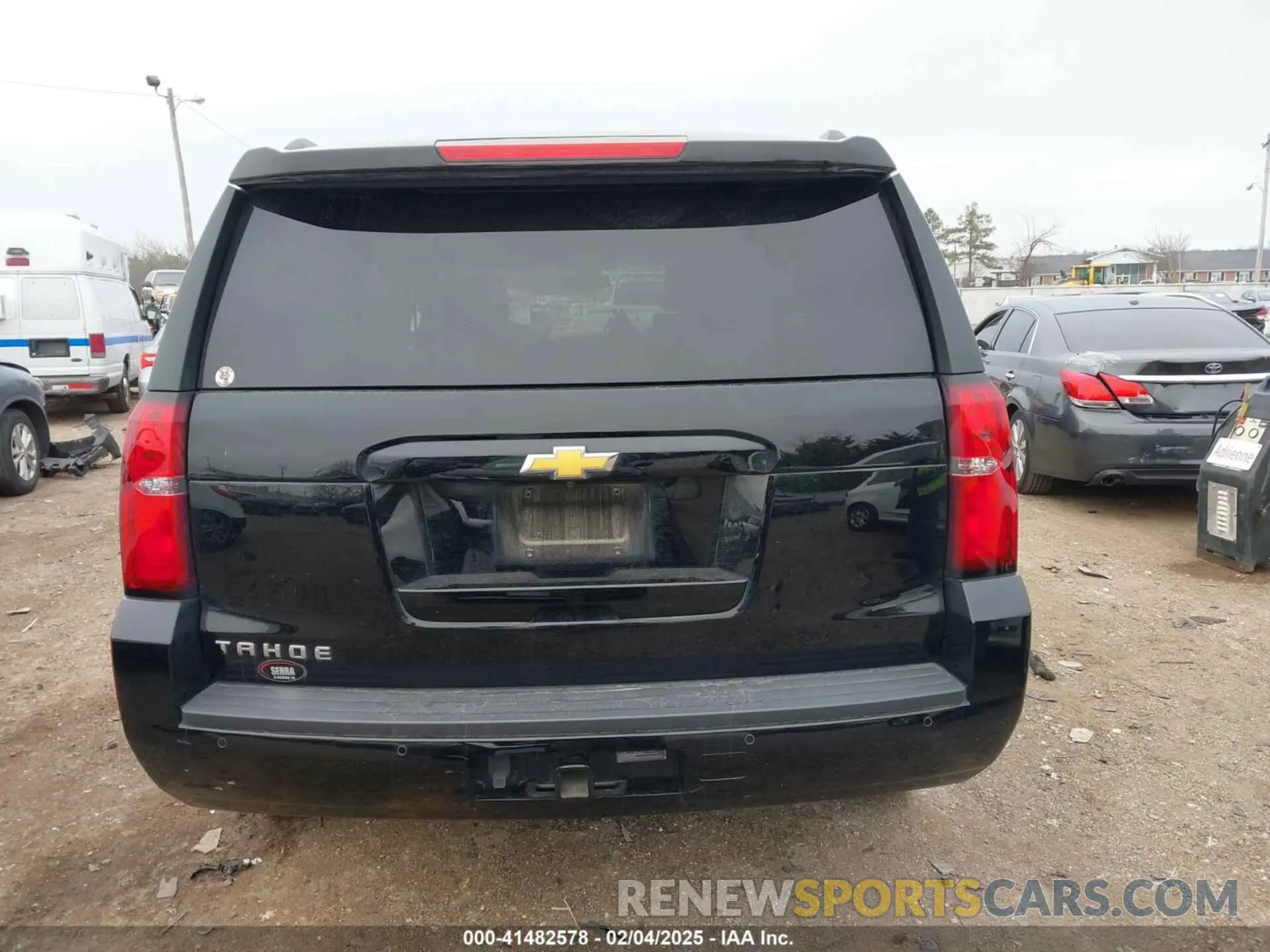 17 fotografías del automóvil dañado 1GNSCAKC1LR177807 CHEVROLET TAHOE 2020