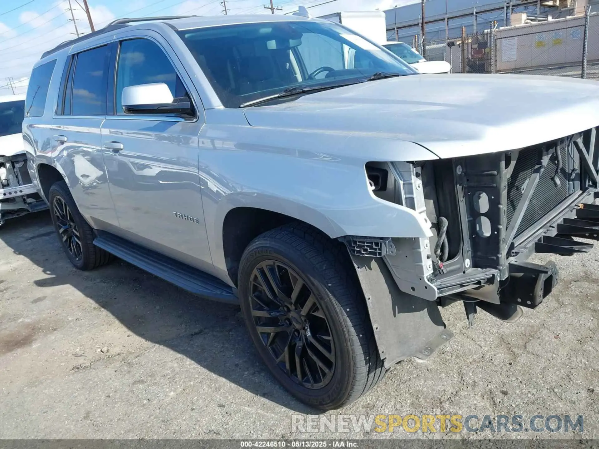 1 fotografías del automóvil dañado 1GNSCAKC2LR227856 CHEVROLET TAHOE 2020