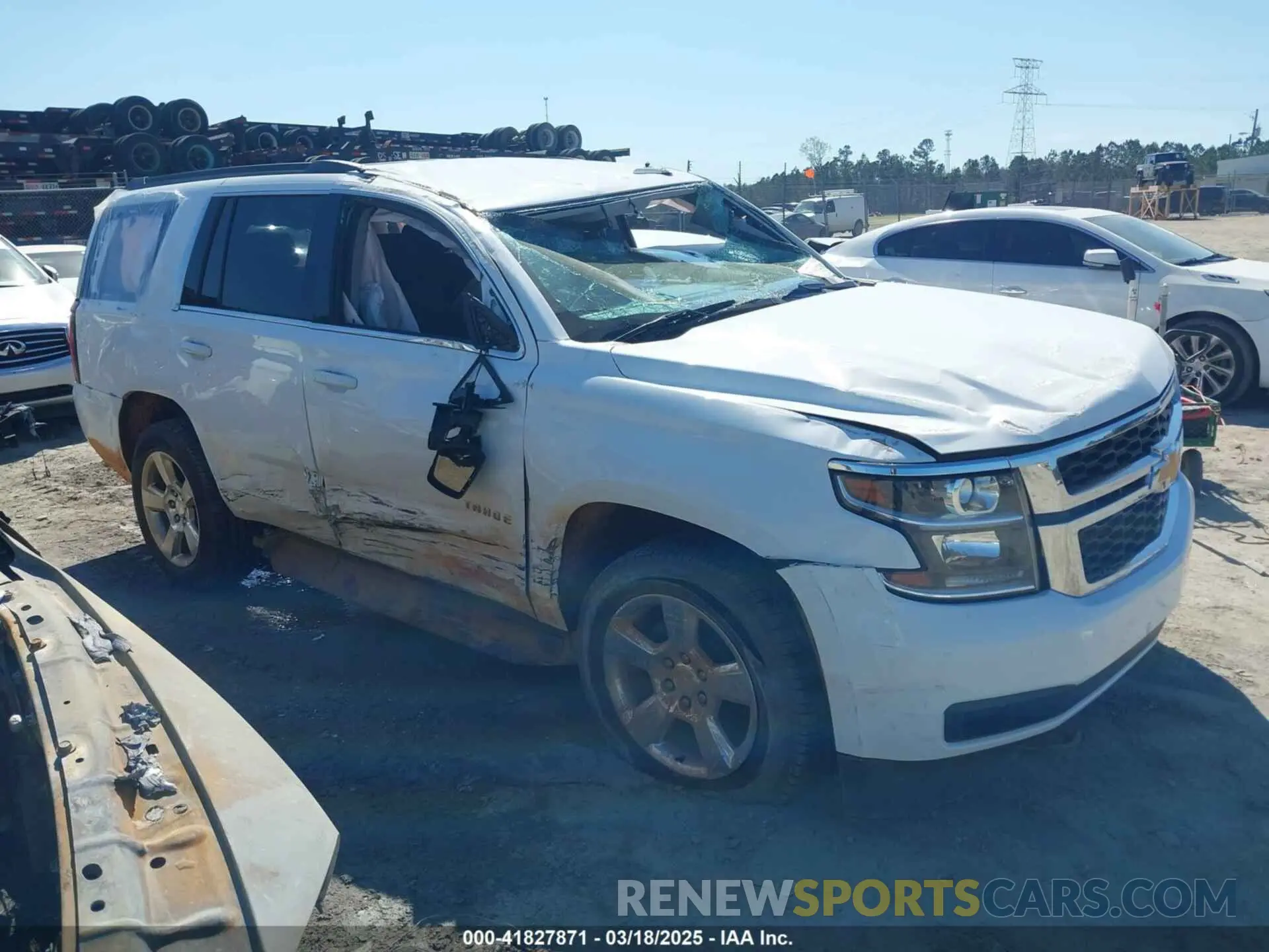 13 fotografías del automóvil dañado 1GNSCAKC4LR296015 CHEVROLET TAHOE 2020