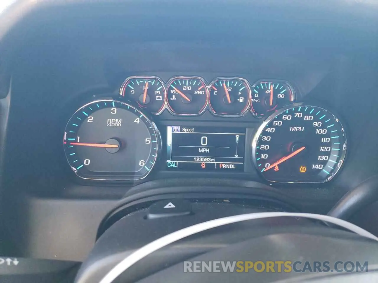 9 fotografías del automóvil dañado 1GNSCAKC7LR127428 CHEVROLET TAHOE 2020