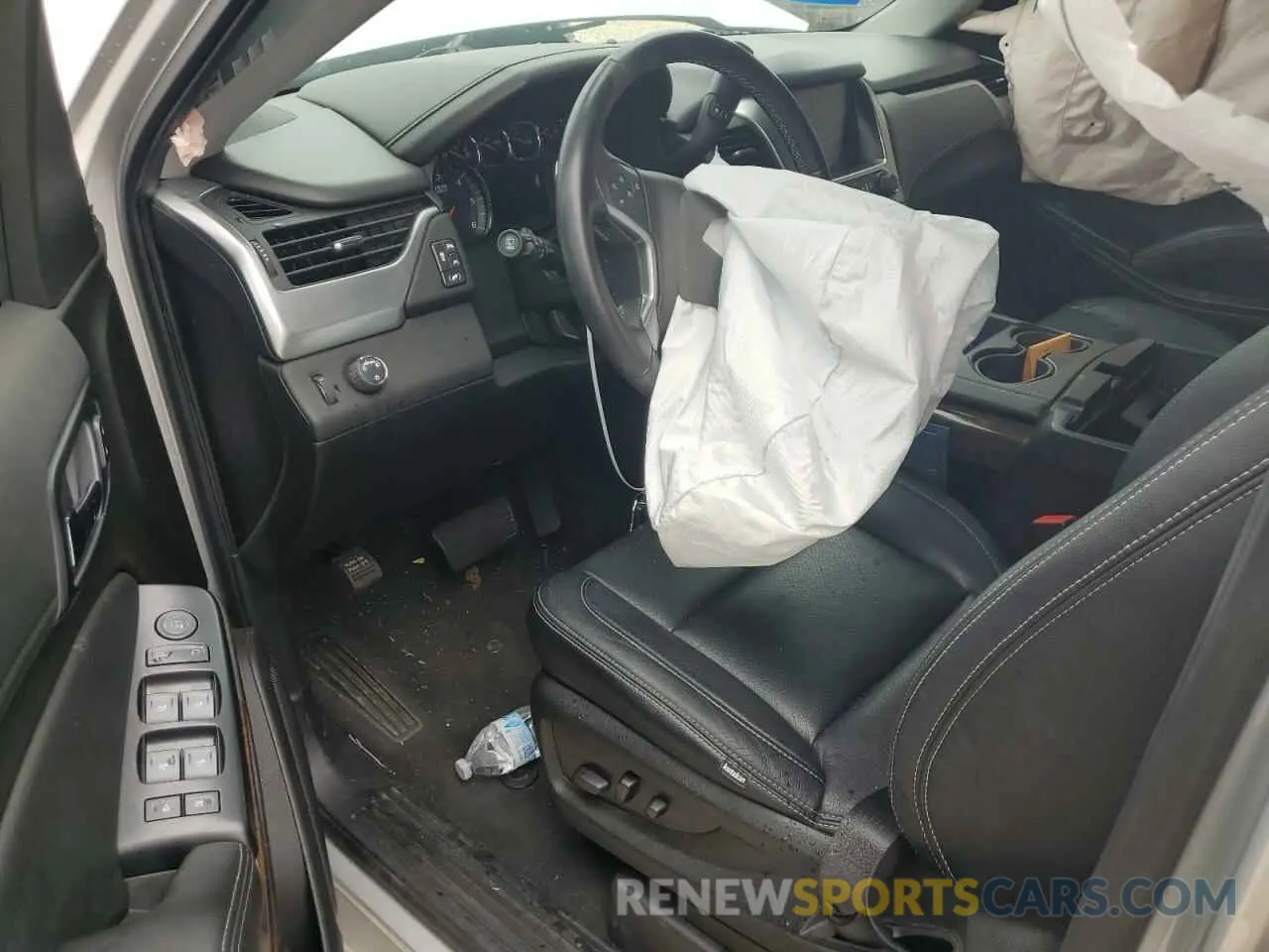 8 fotografías del automóvil dañado 1GNSCAKC9LR265813 CHEVROLET TAHOE 2020