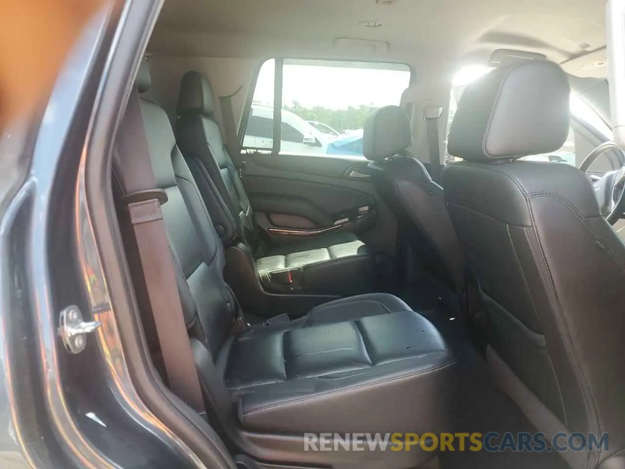11 fotografías del automóvil dañado 1GNSCBKC3LR164904 CHEVROLET TAHOE 2020