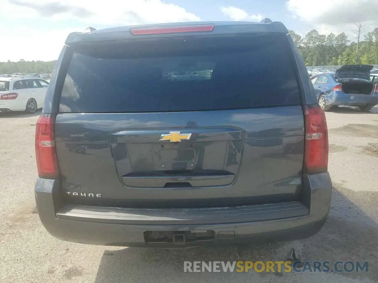 6 fotografías del automóvil dañado 1GNSCBKC3LR164904 CHEVROLET TAHOE 2020
