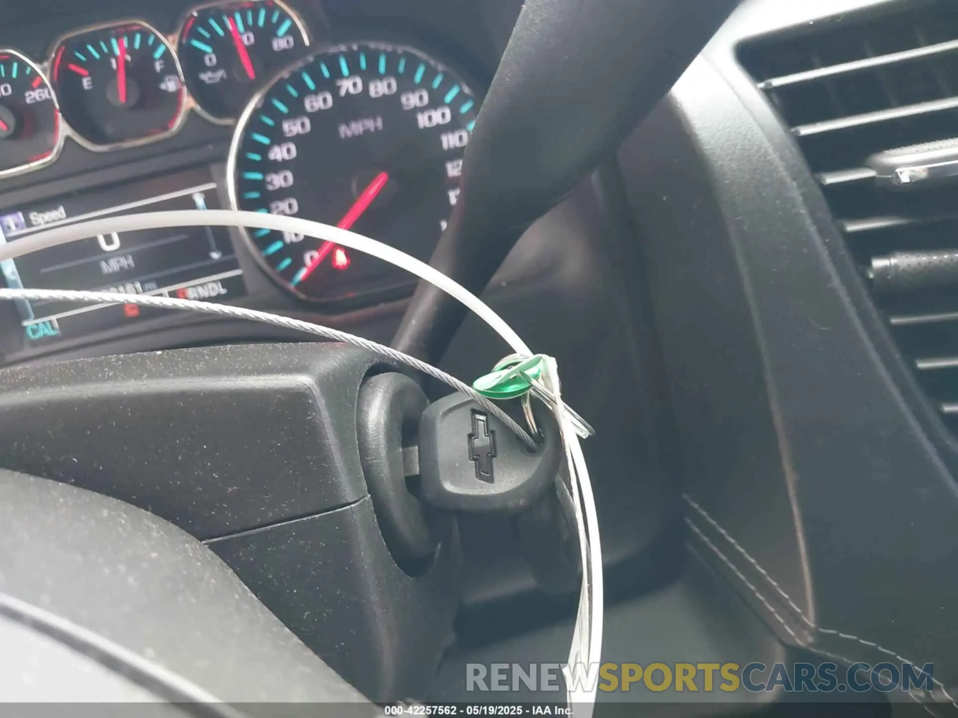 11 fotografías del automóvil dañado 1GNSCBKC4LR140921 CHEVROLET TAHOE 2020