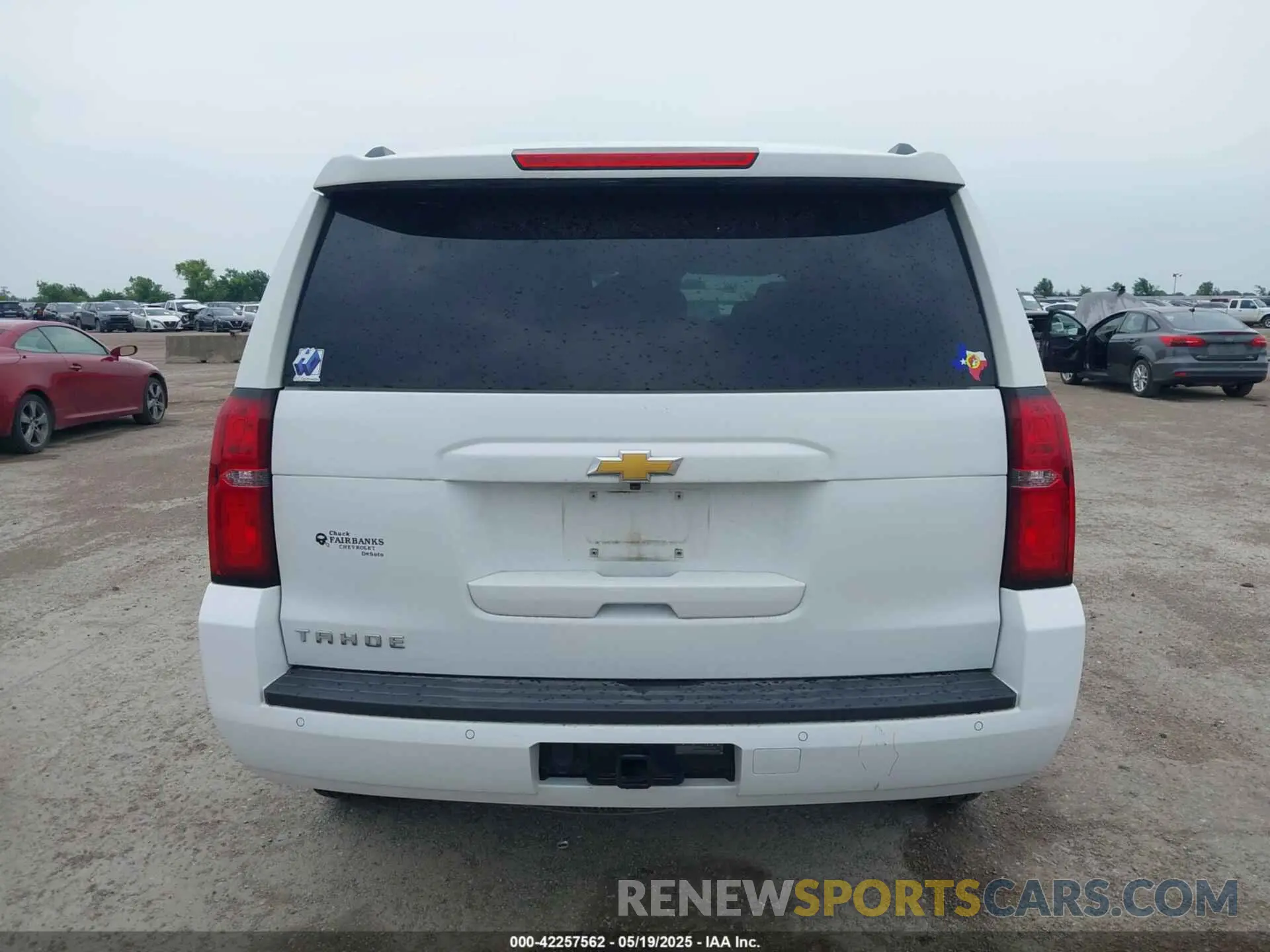 16 fotografías del automóvil dañado 1GNSCBKC4LR140921 CHEVROLET TAHOE 2020