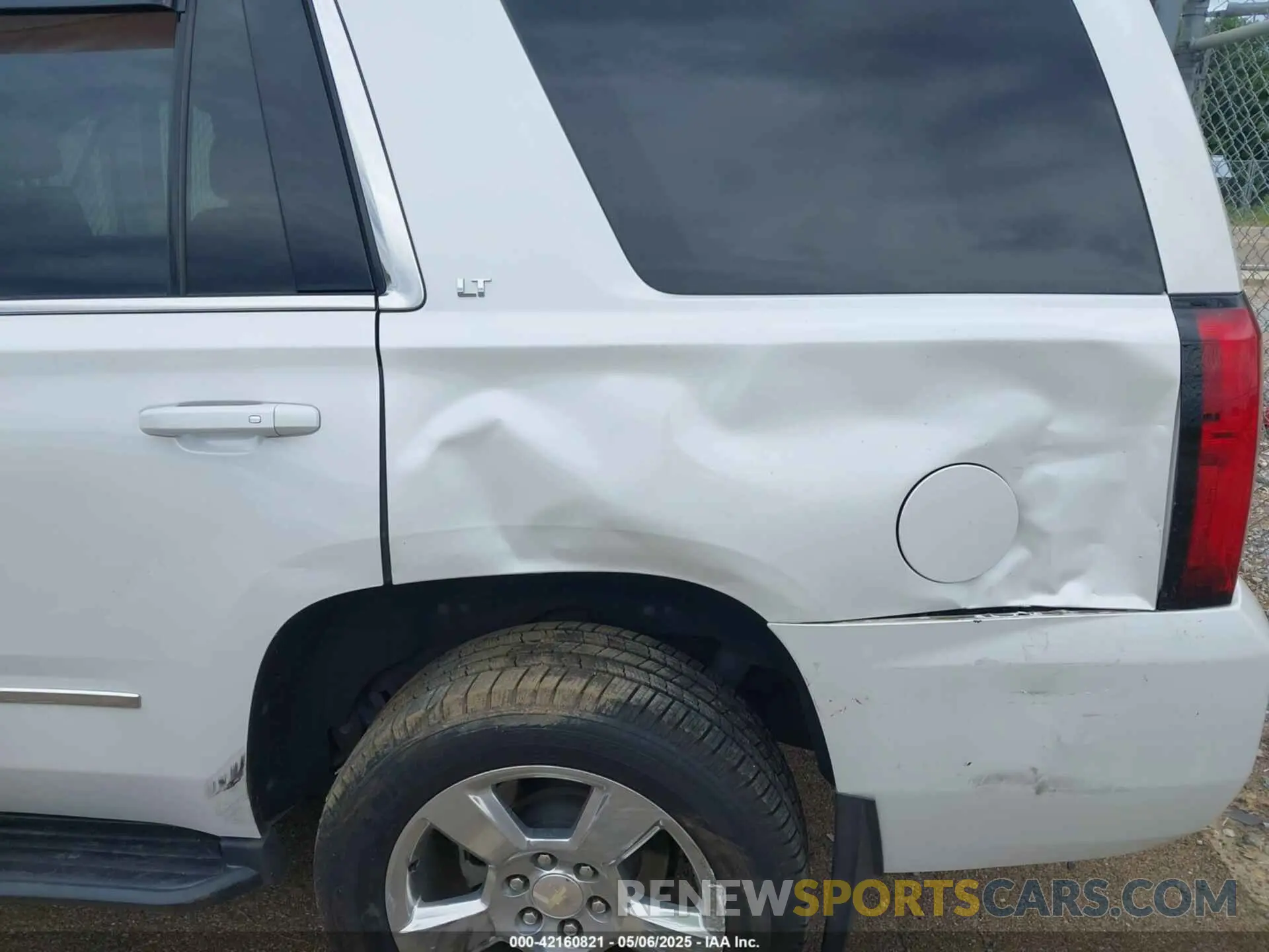 17 fotografías del automóvil dañado 1GNSCBKC4LR181887 CHEVROLET TAHOE 2020
