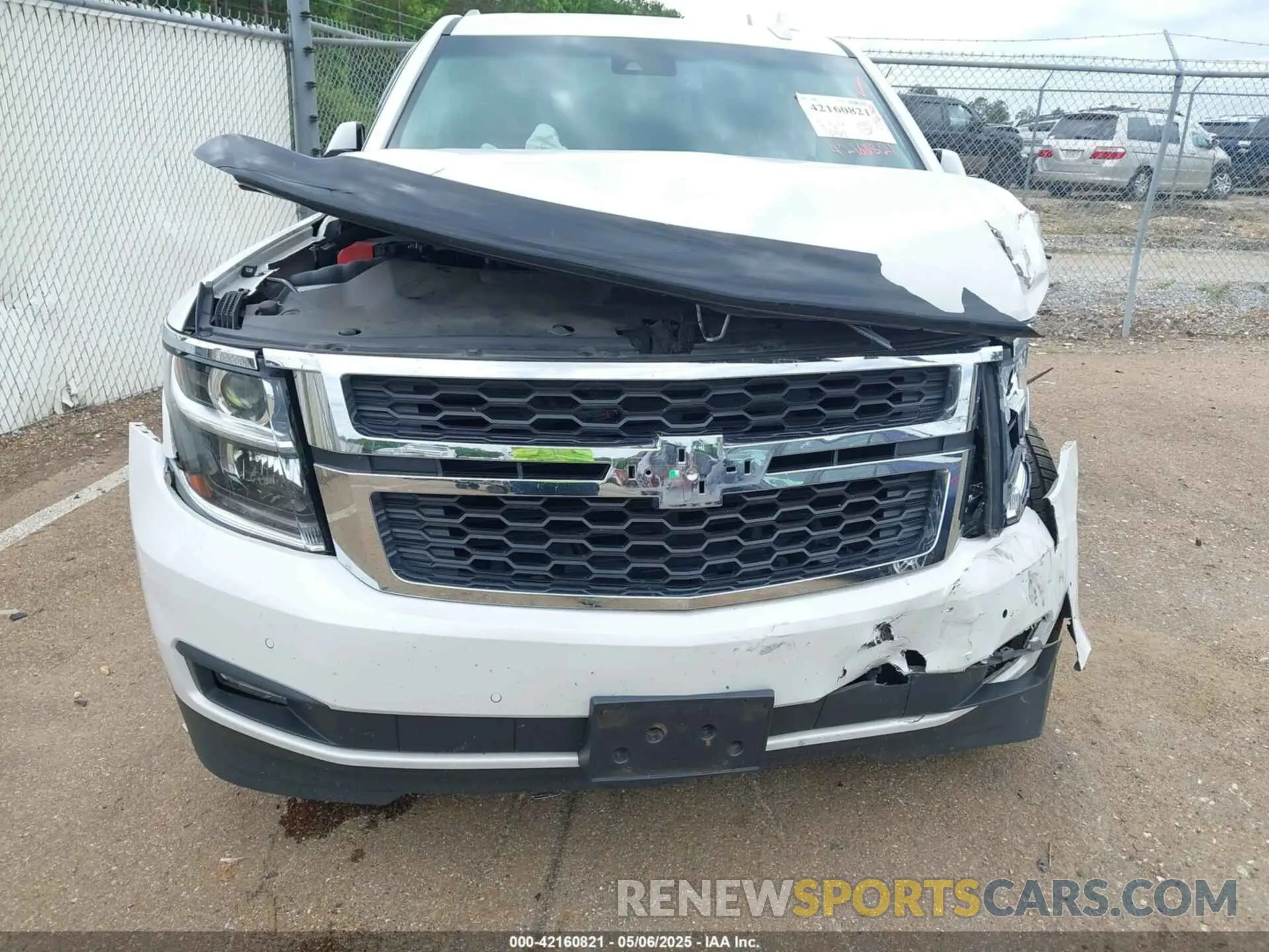 18 fotografías del automóvil dañado 1GNSCBKC4LR181887 CHEVROLET TAHOE 2020