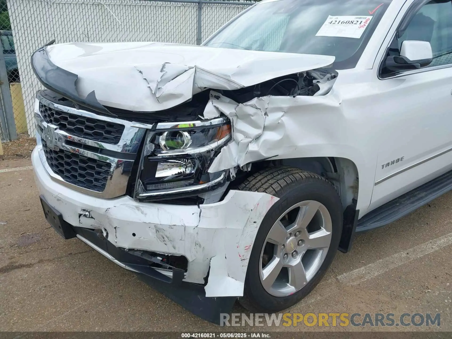 6 fotografías del automóvil dañado 1GNSCBKC4LR181887 CHEVROLET TAHOE 2020