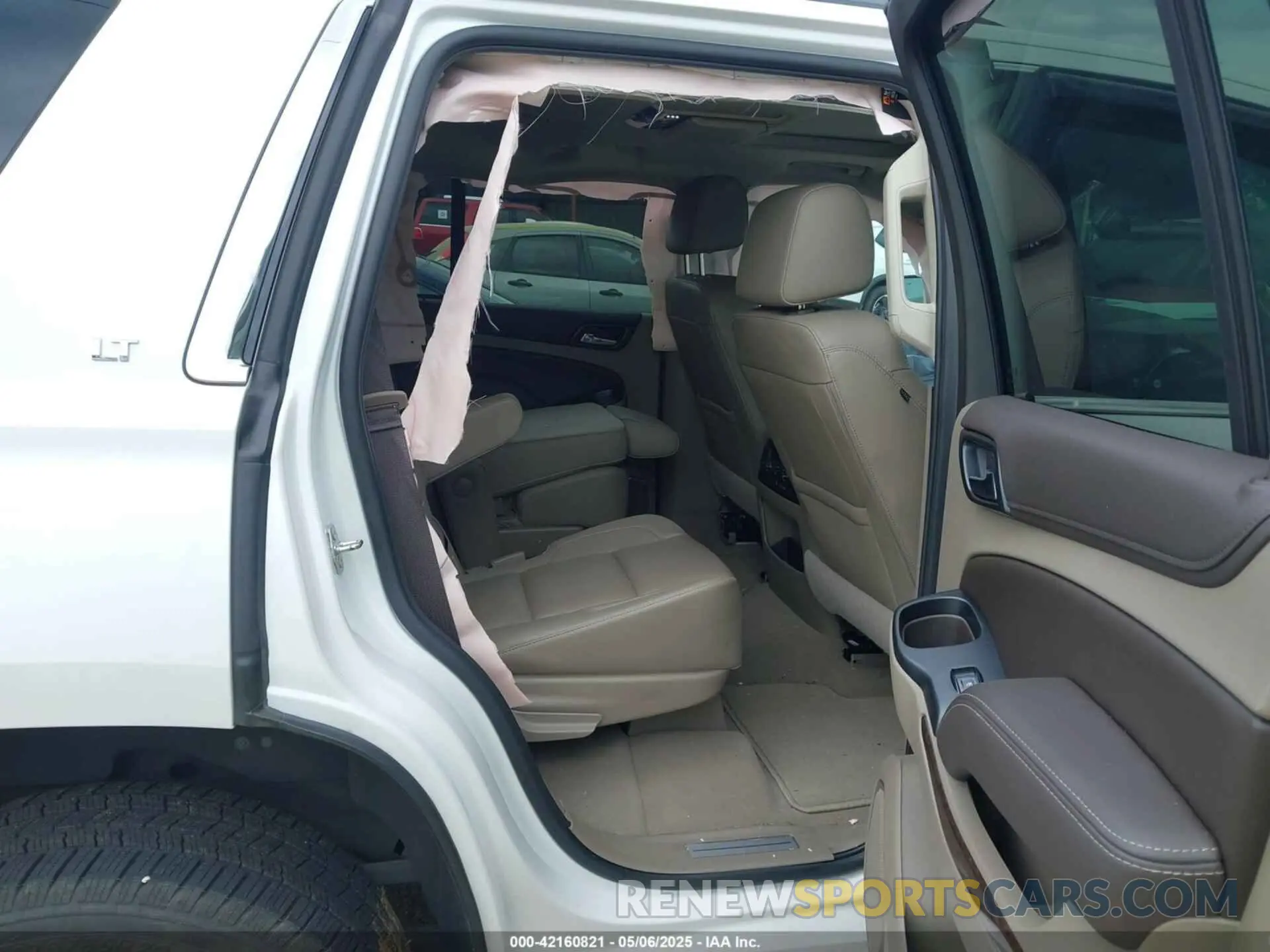 8 fotografías del automóvil dañado 1GNSCBKC4LR181887 CHEVROLET TAHOE 2020