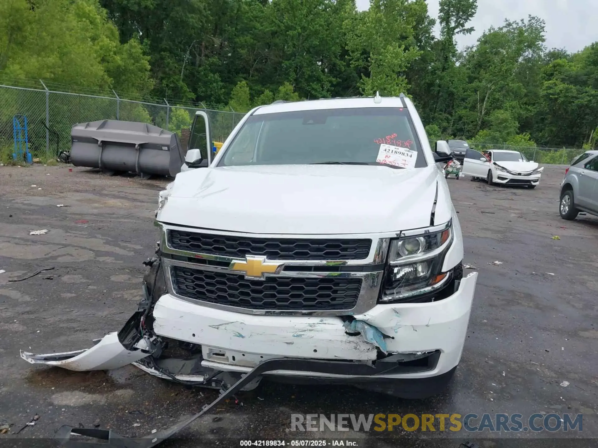 11 fotografías del automóvil dañado 1GNSCBKC5LR294926 CHEVROLET TAHOE 2020