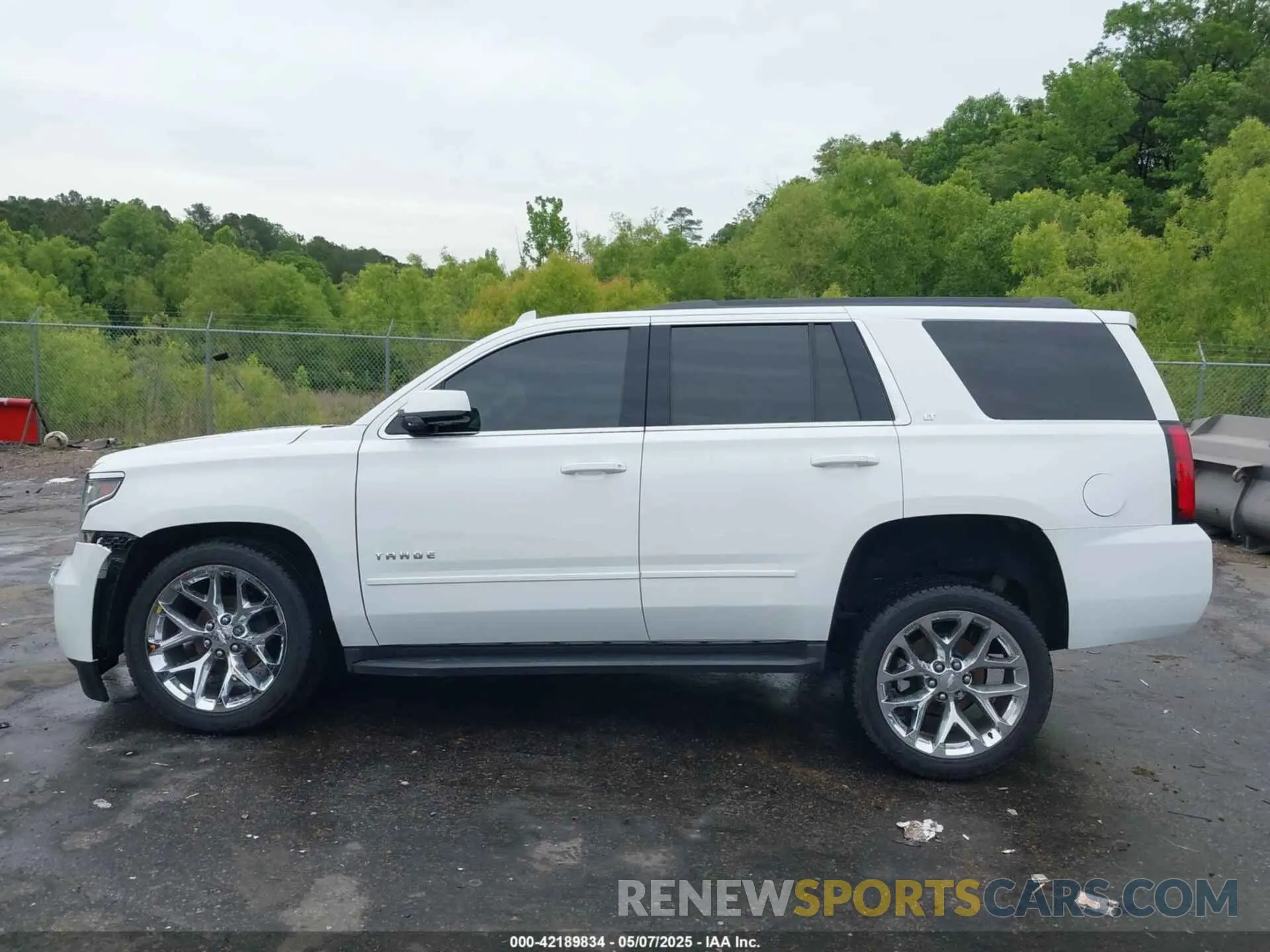 13 fotografías del automóvil dañado 1GNSCBKC5LR294926 CHEVROLET TAHOE 2020