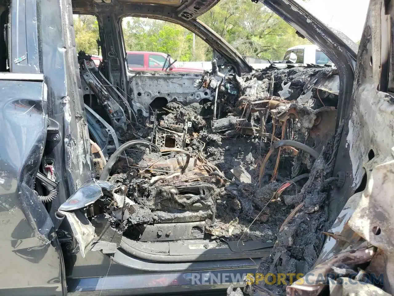 7 fotografías del automóvil dañado 1GNSCBKC5LR308288 CHEVROLET TAHOE 2020