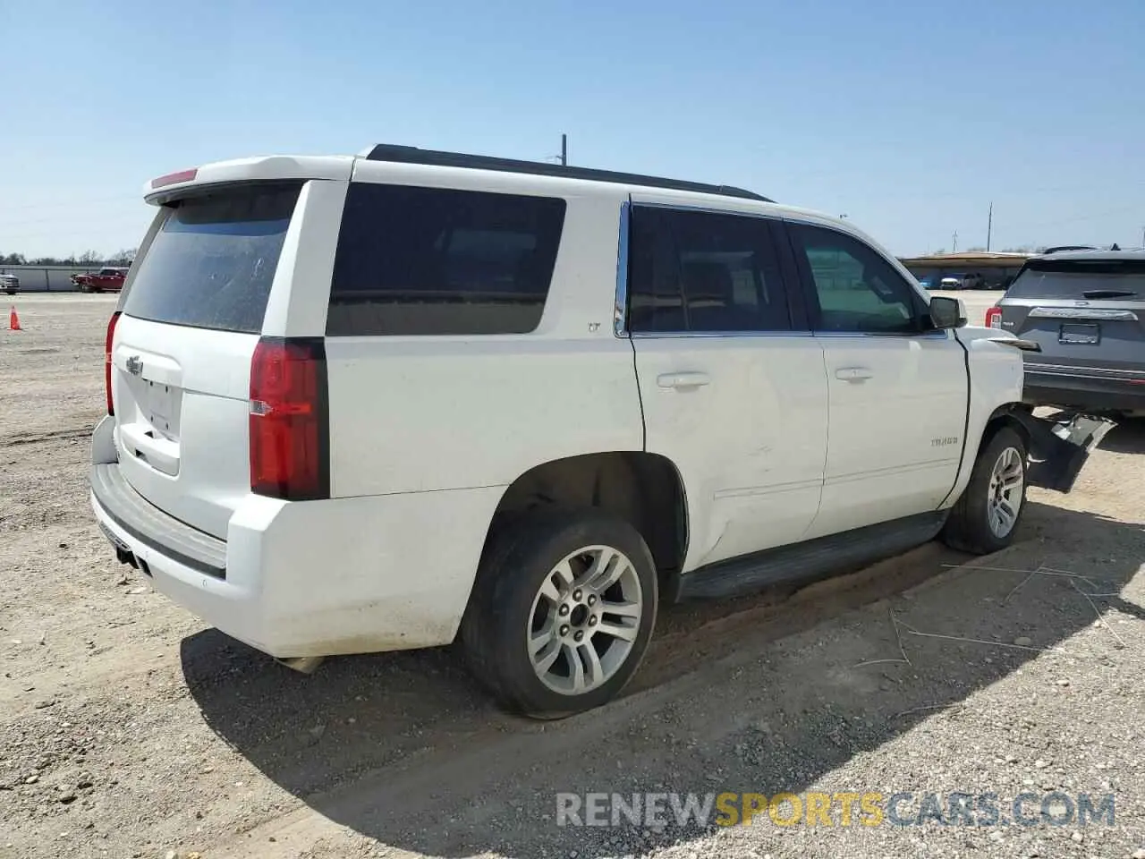 3 fotografías del automóvil dañado 1GNSCBKC8LR308690 CHEVROLET TAHOE 2020