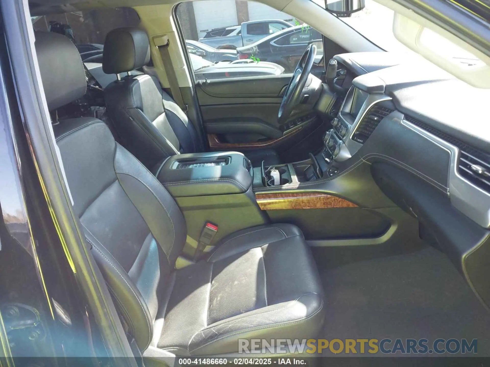 5 fotografías del automóvil dañado 1GNSCCKCXLR106732 CHEVROLET TAHOE 2020