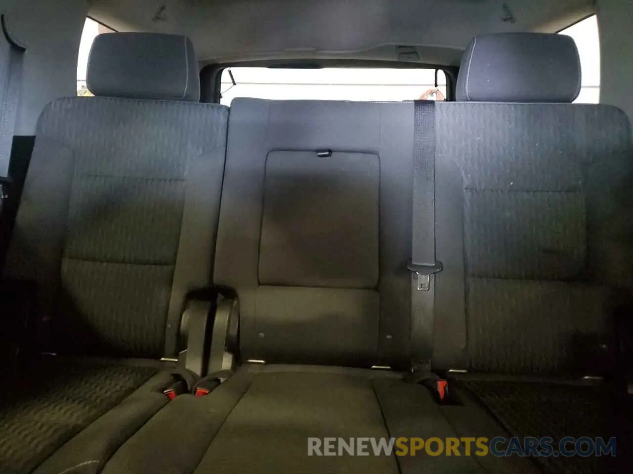 10 fotografías del automóvil dañado 1GNSKAKCXLR301110 CHEVROLET TAHOE 2020