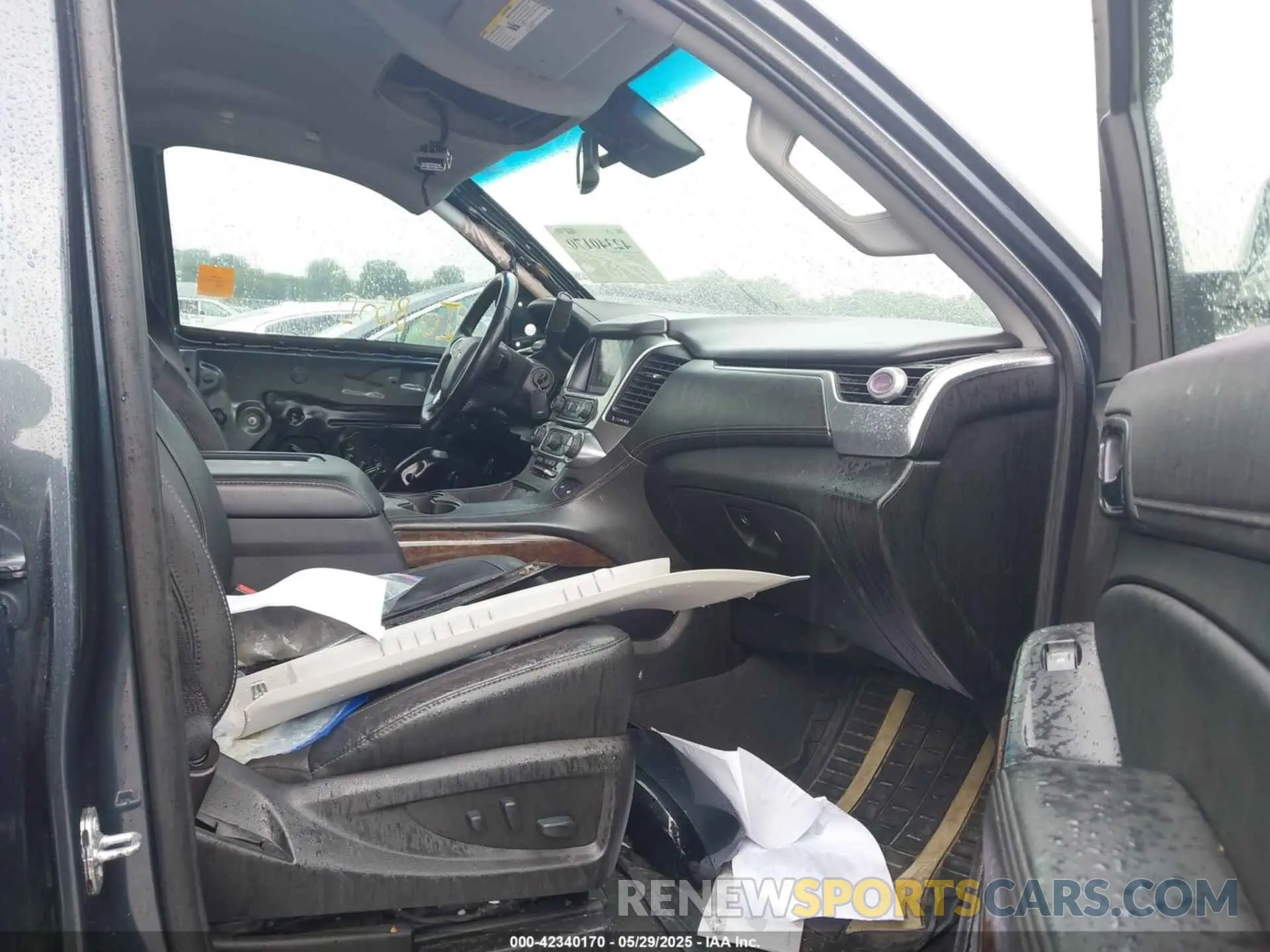 5 fotografías del automóvil dañado 1GNSKBKC1LR102565 CHEVROLET TAHOE 2020
