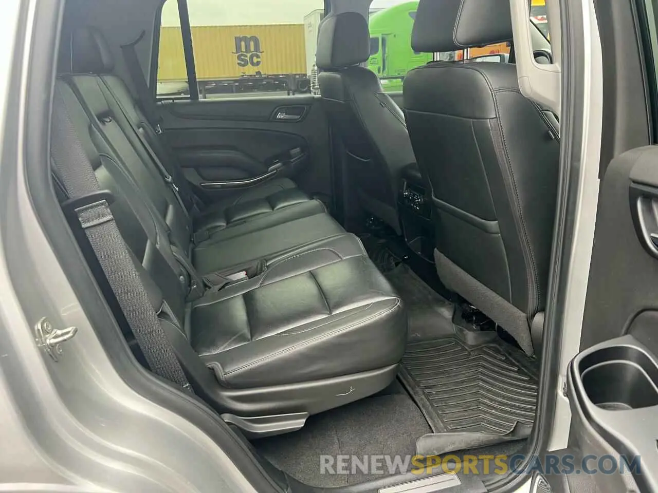 6 fotografías del automóvil dañado 1GNSKBKC1LR190260 CHEVROLET TAHOE 2020