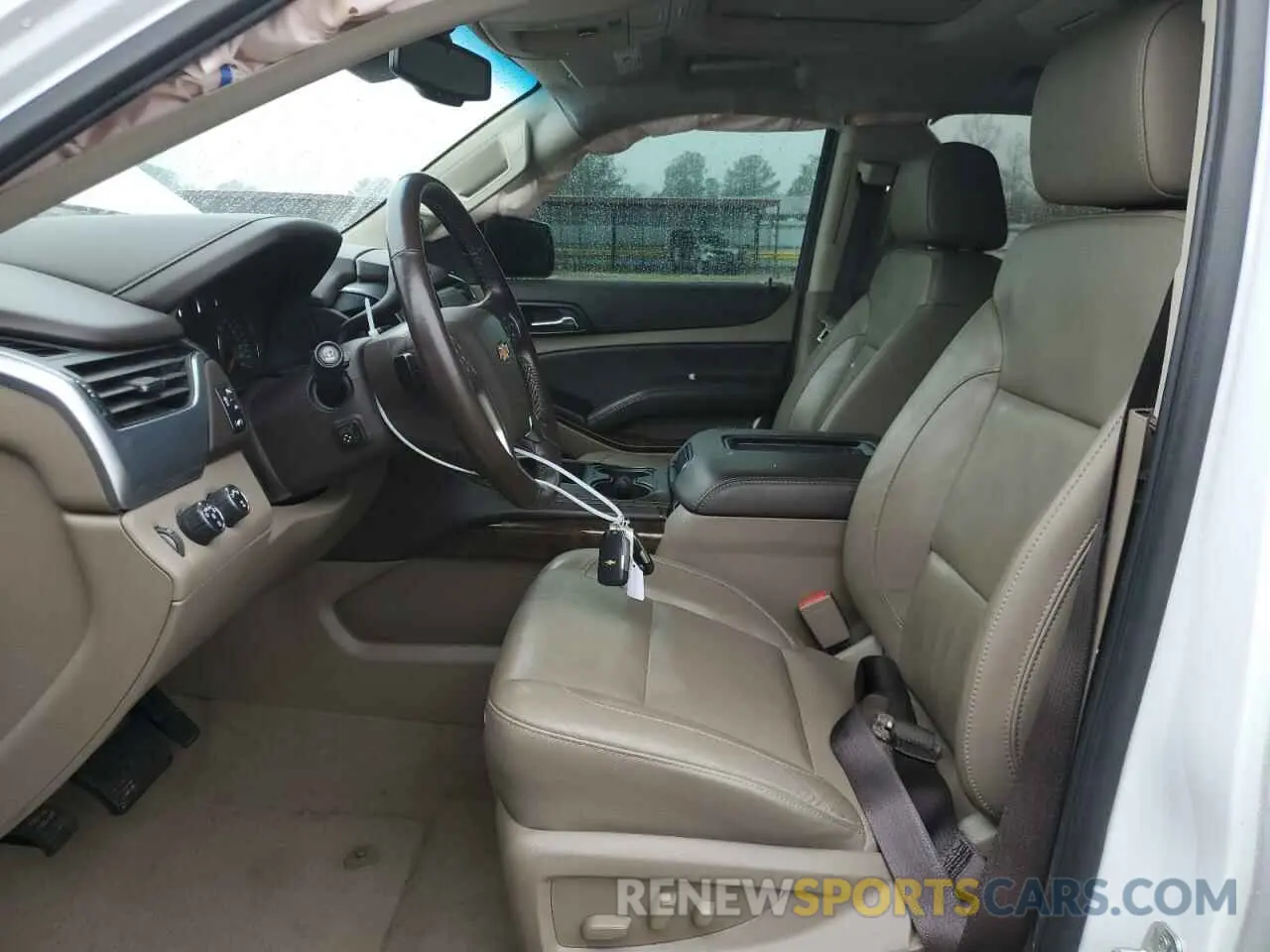 7 fotografías del automóvil dañado 1GNSKBKC1LR230885 CHEVROLET TAHOE 2020