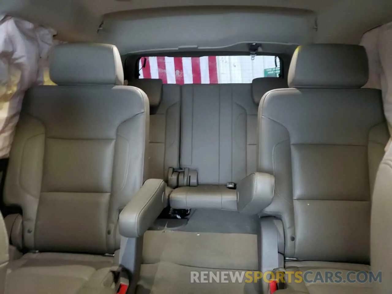 10 fotografías del automóvil dañado 1GNSKBKC3LR112689 CHEVROLET TAHOE 2020