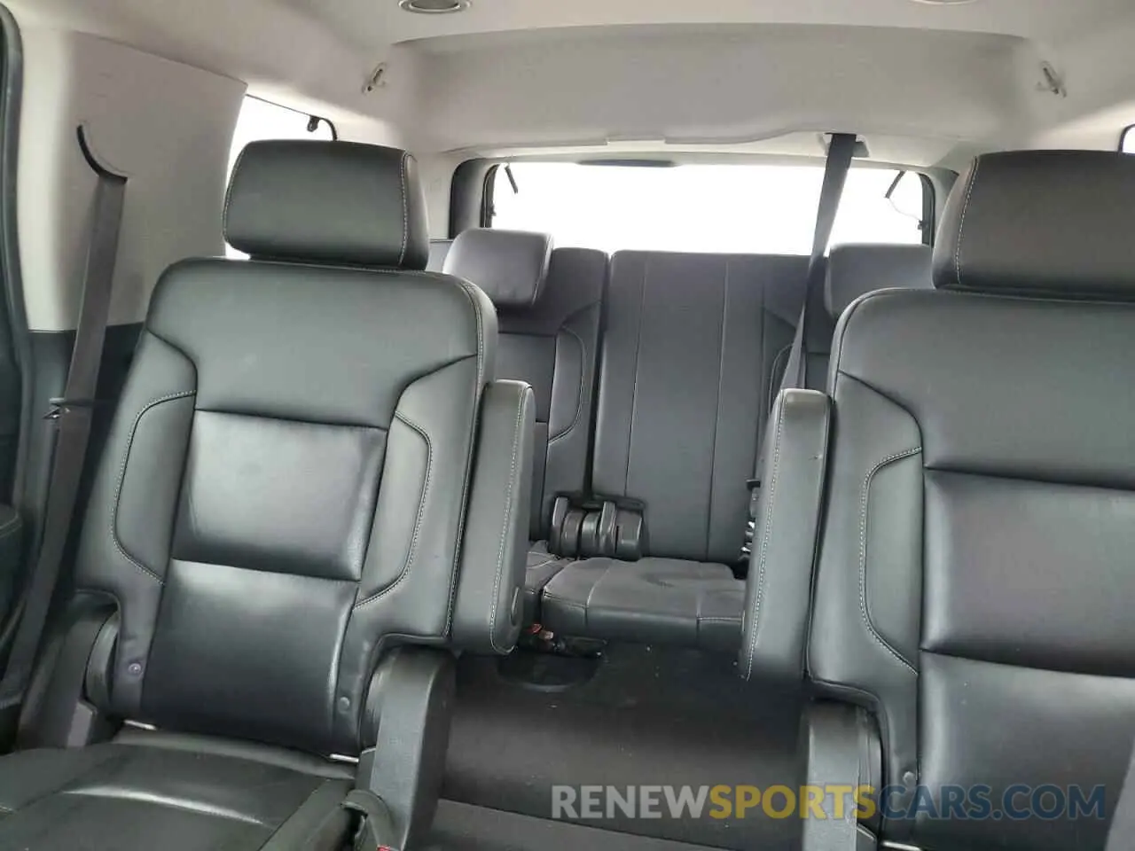 10 fotografías del automóvil dañado 1GNSKBKC3LR150178 CHEVROLET TAHOE 2020