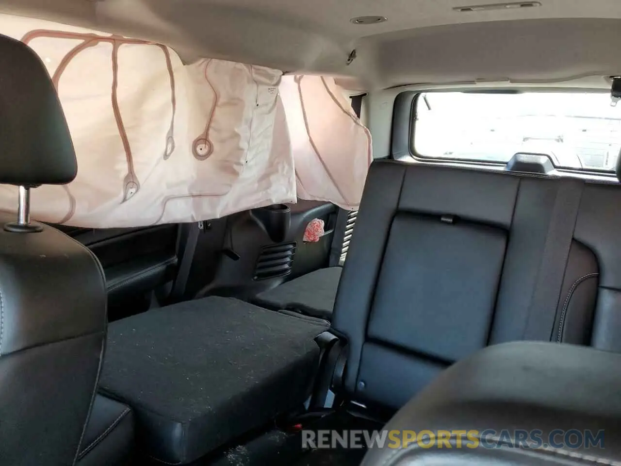 11 fotografías del automóvil dañado 1GNSKBKC4LR275254 CHEVROLET TAHOE 2020