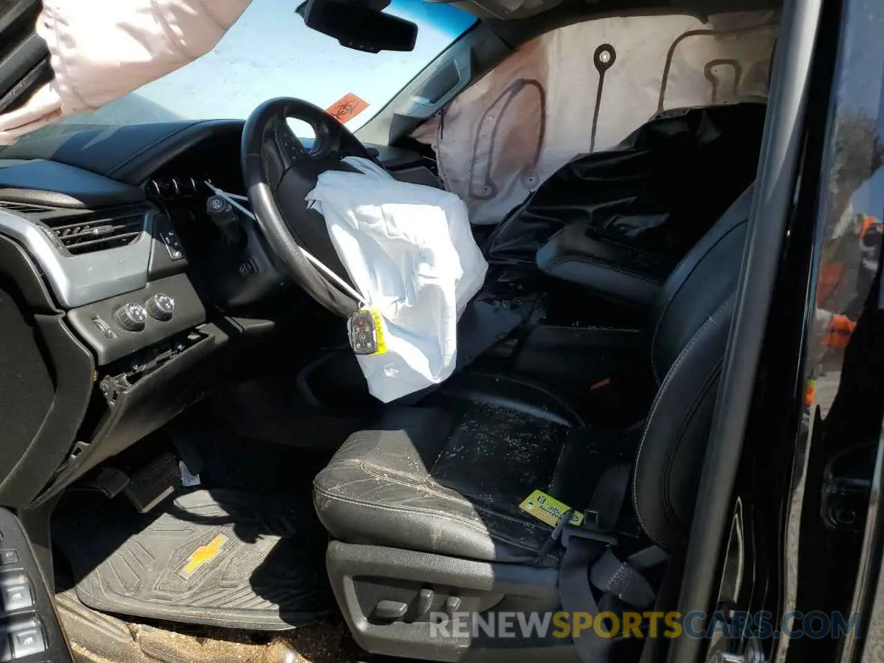7 fotografías del automóvil dañado 1GNSKBKC4LR275254 CHEVROLET TAHOE 2020