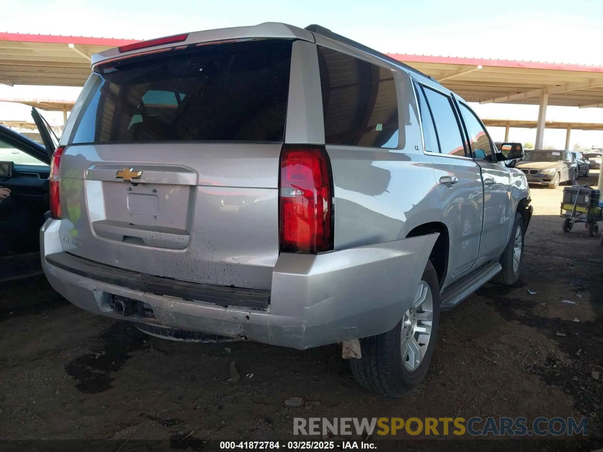 4 fotografías del automóvil dañado 1GNSKBKC6LR259394 CHEVROLET TAHOE 2020