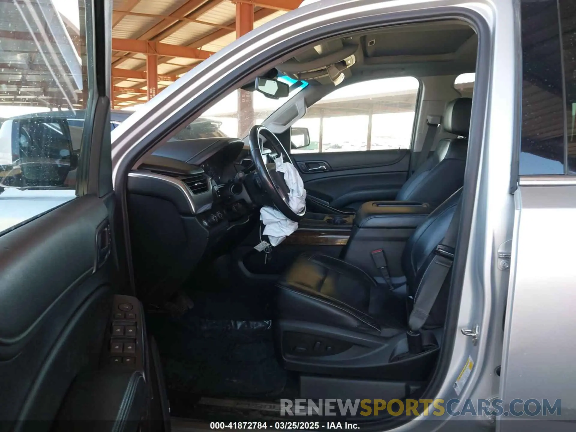 5 fotografías del automóvil dañado 1GNSKBKC6LR259394 CHEVROLET TAHOE 2020