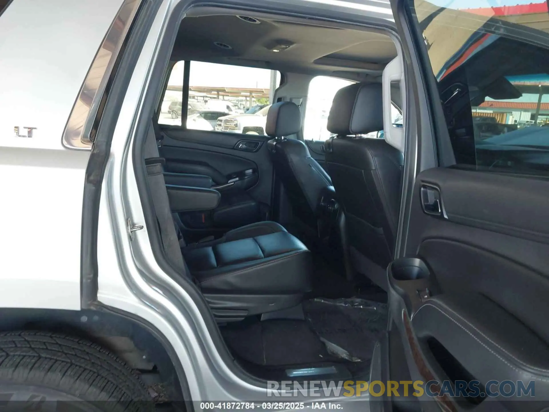 8 fotografías del automóvil dañado 1GNSKBKC6LR259394 CHEVROLET TAHOE 2020