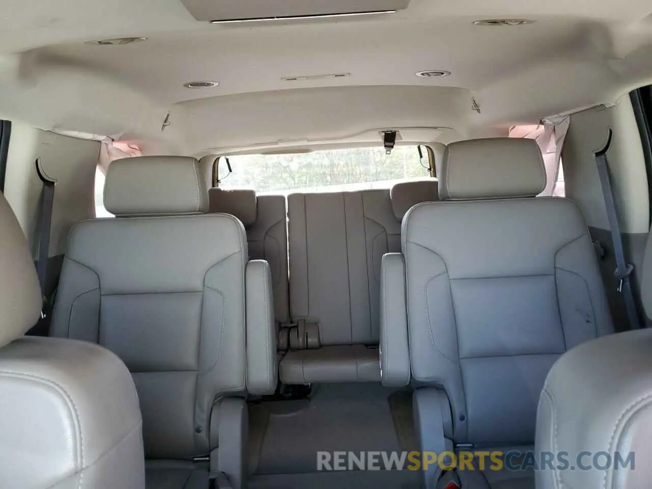 10 fotografías del automóvil dañado 1GNSKBKC7LR124845 CHEVROLET TAHOE 2020