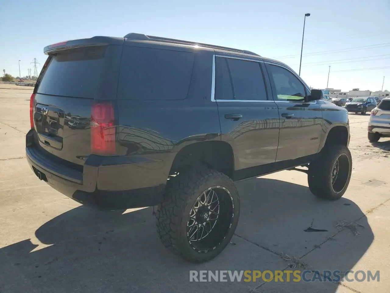 3 fotografías del automóvil dañado 1GNSKBKC8LR145977 CHEVROLET TAHOE 2020