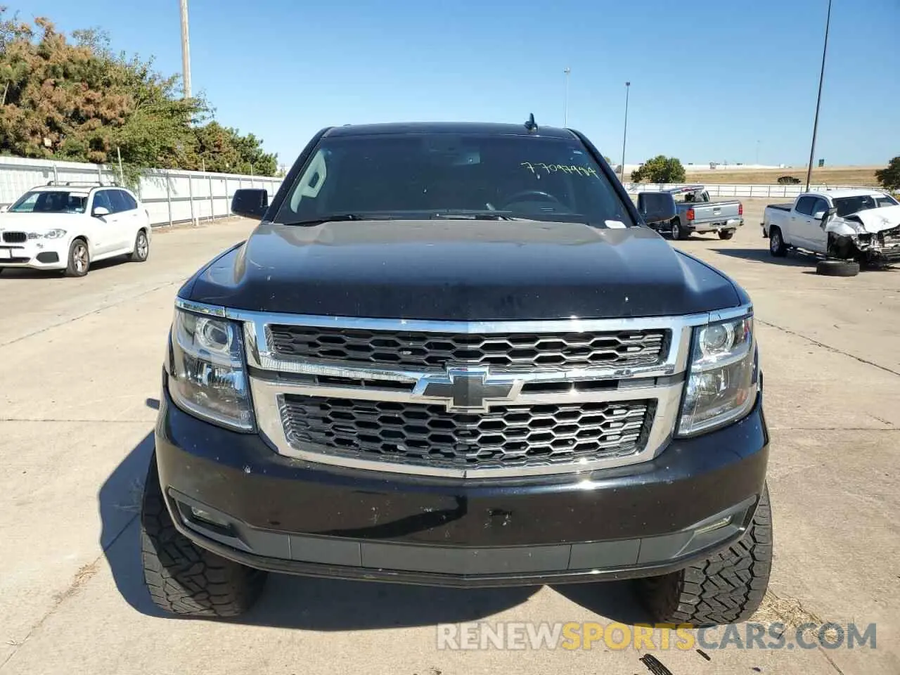 5 fotografías del automóvil dañado 1GNSKBKC8LR145977 CHEVROLET TAHOE 2020